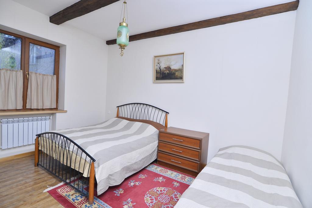 Villa Jrhogher Dilisan Kültér fotó