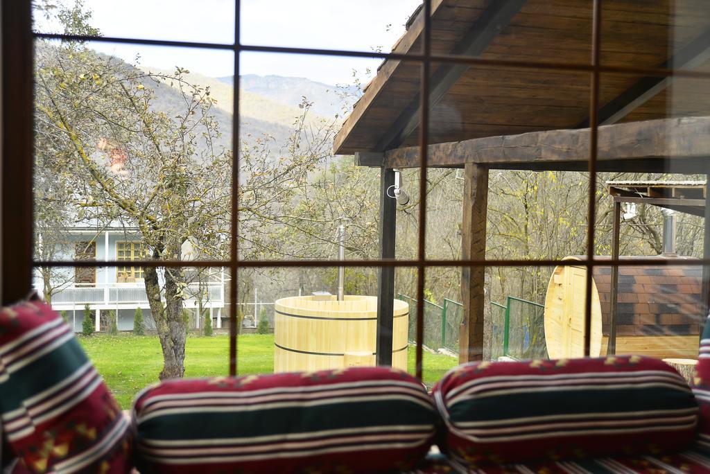 Villa Jrhogher Dilisan Szoba fotó